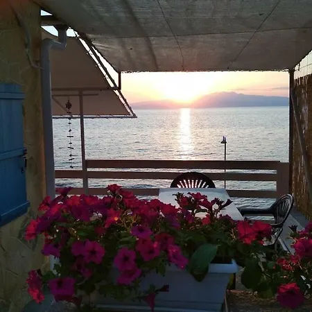 Julie's Hermes House * Skála Kallirákhis