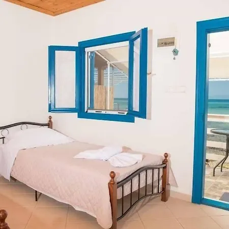 Julie's Hermes House * Skála Kallirákhis