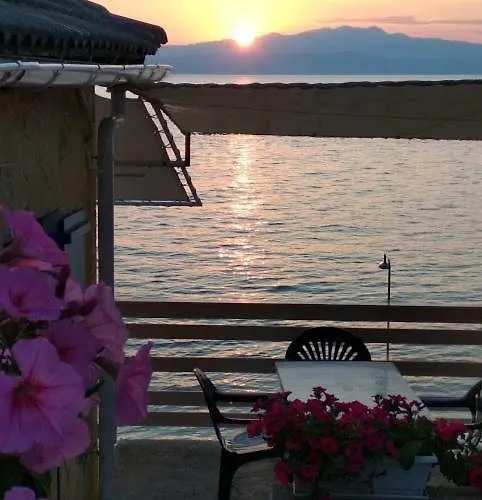 Julie's Hermes House