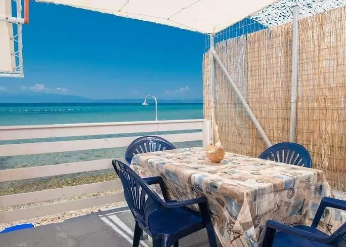 Julie's Hermes House * Skála Kallirákhis